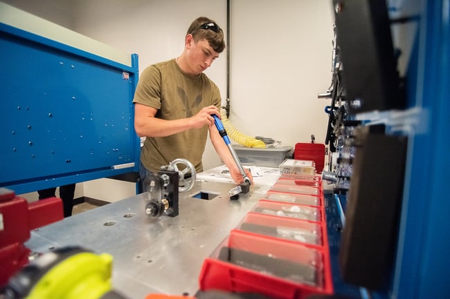 pre-apprenticeship-manufacturing-23-web