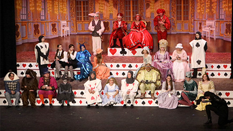 alice-in-wonderland-image-grid-496x279@2x