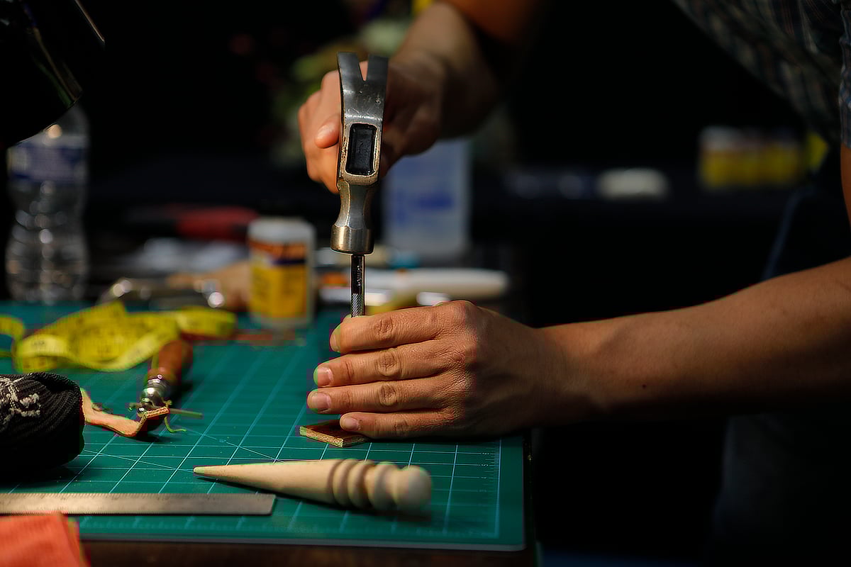 jd-leather-crafts-close-media