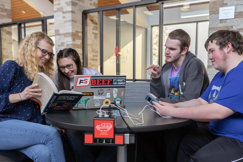 students-employee-with-charger-2625
