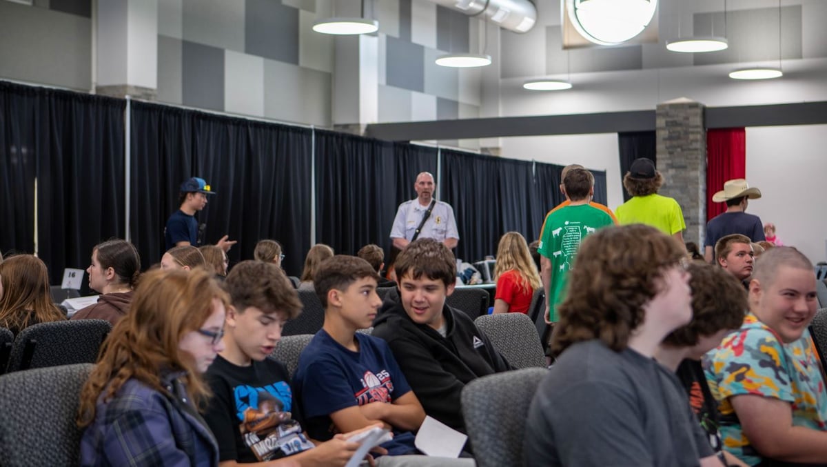 students-booths