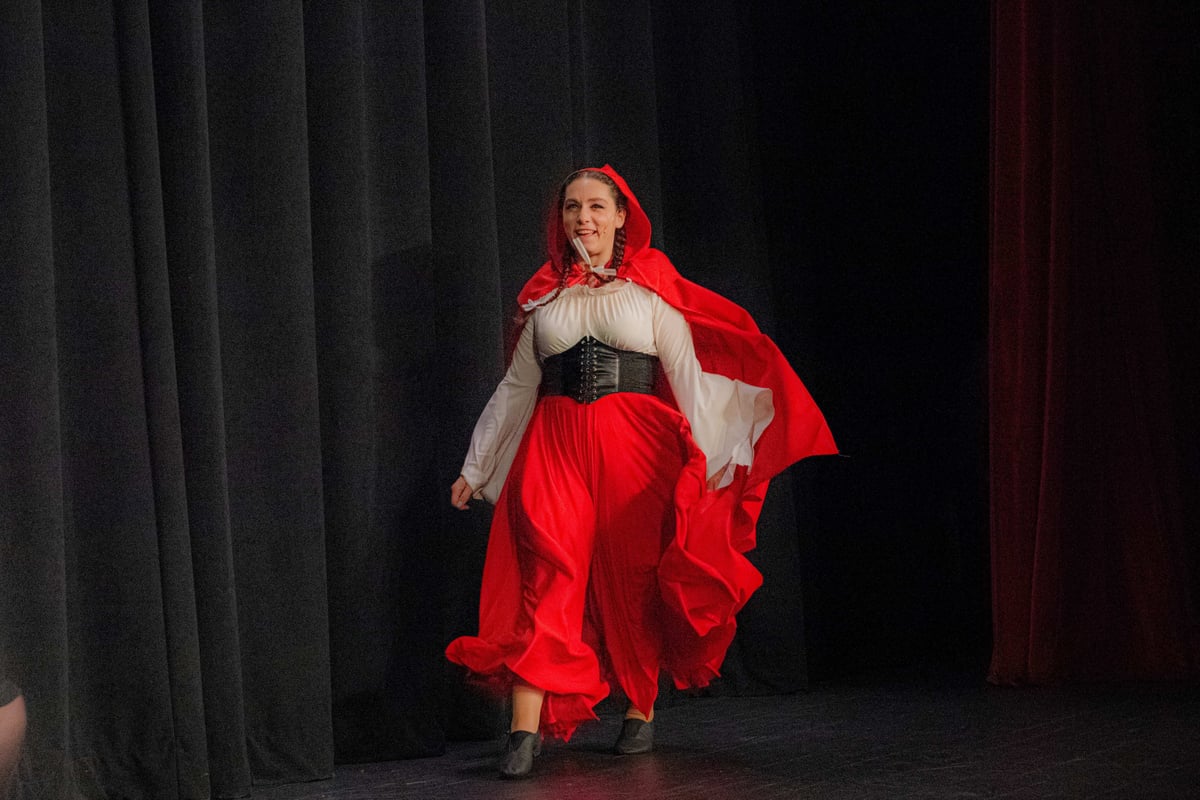 Flummoxed-red-riding-hood